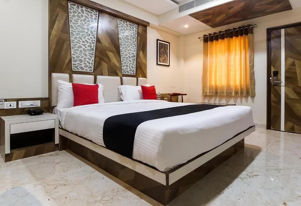 Hotel STM Palace Deluxe Double Room