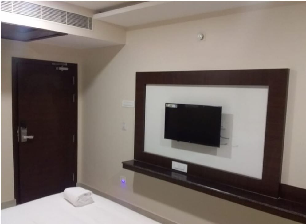 Hotel STM Palace Deluxe Double Room 3