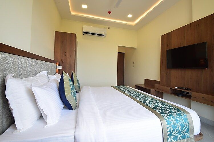 RABBIT RATNAM Deluxe Double Room 6