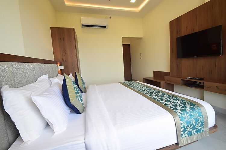 RABBIT RATNAM Deluxe Double Room 7