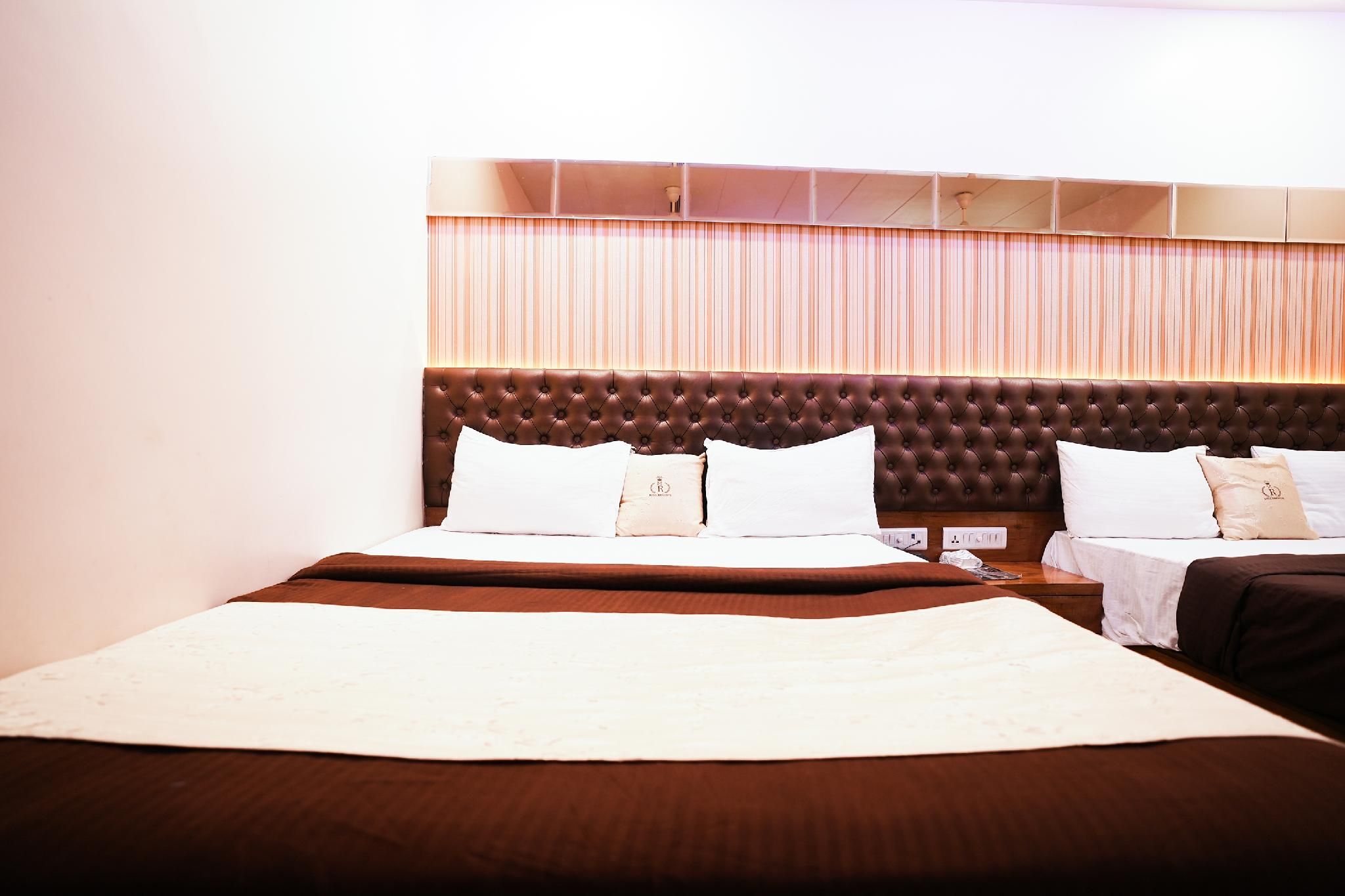Family King Suite