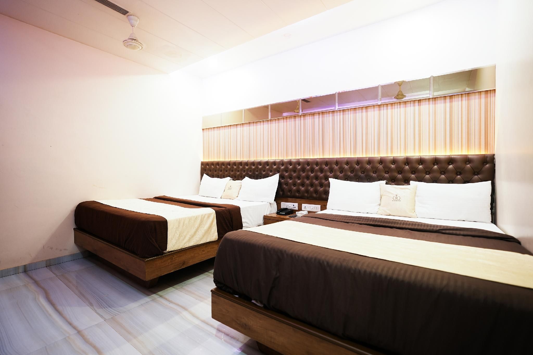 Family King Suite