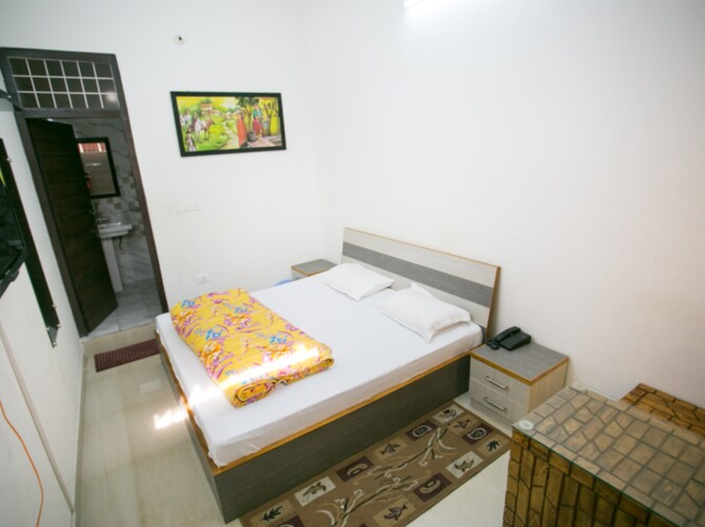 Hotel Shiv Kripa Budget Double Room