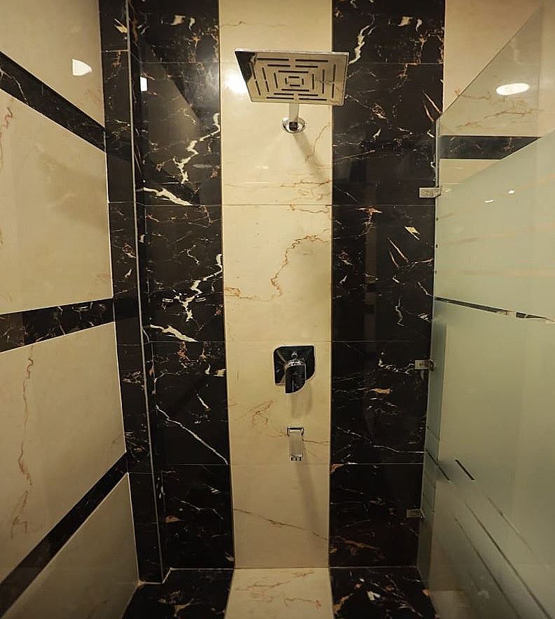 OVEL HOTEL (LUXURY) Standard Room 3