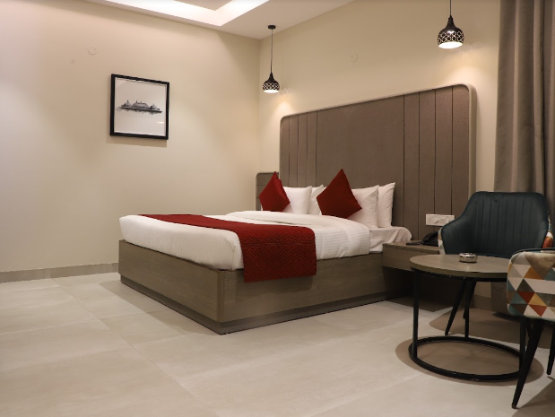 Deluxe Room Twin Bed