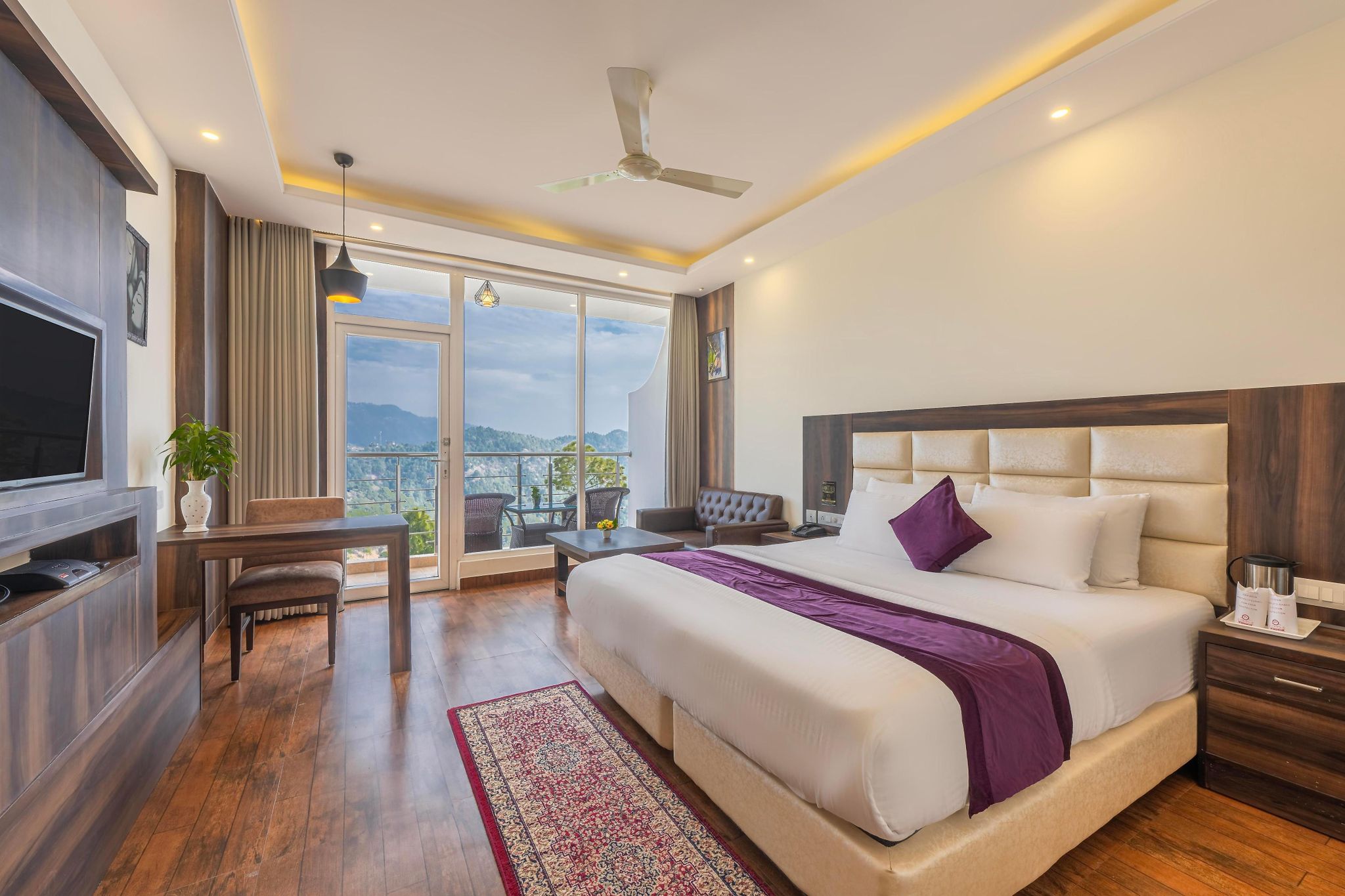 Kasauli Windsor Resorts Super Deluxe AC Room With Balcony Valley View 6