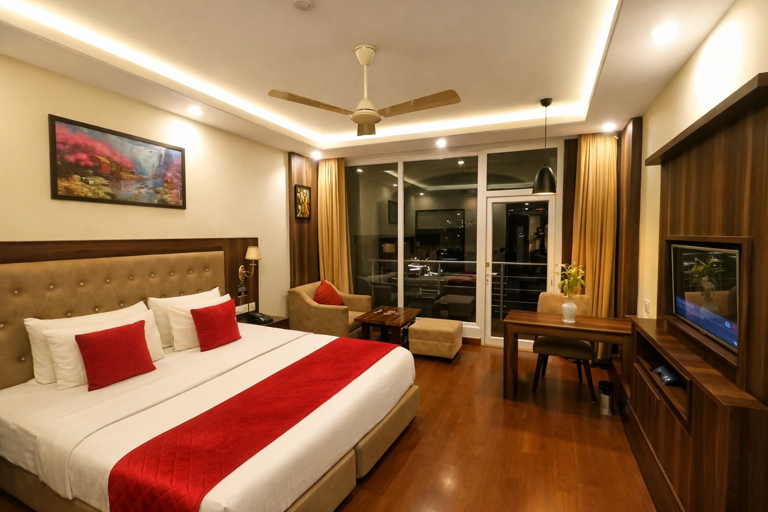 Kasauli Windsor Resorts Premium AC Room with Private Balcony Valley View 4
