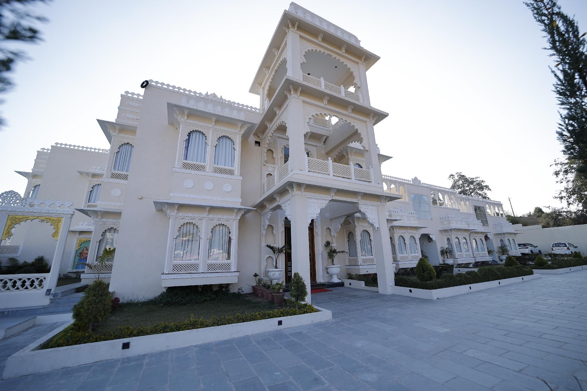 THE KUMBHA MAHAL RESORT