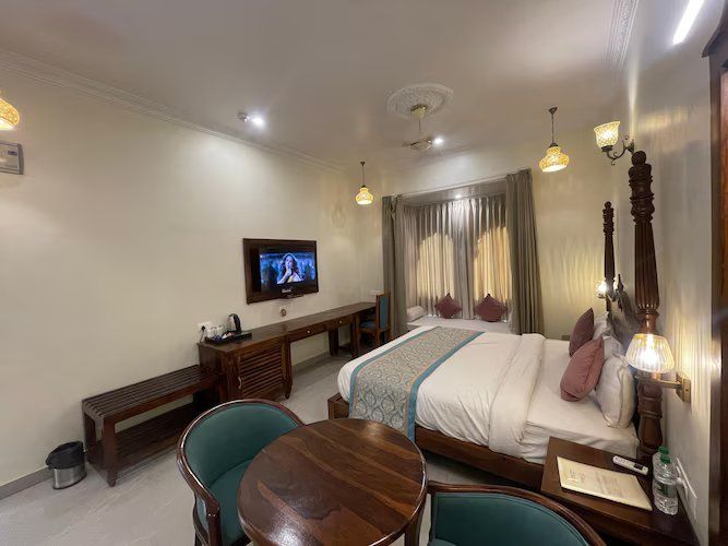 Deluxe Room With Hill View