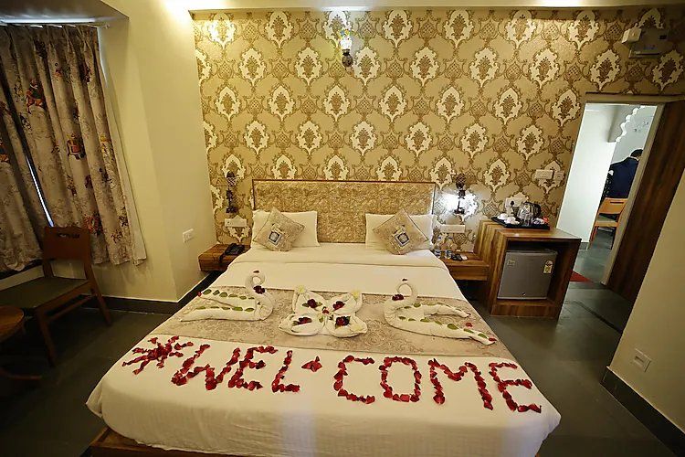 THE KUMBHA MAHAL RESORT Deluxe Room with Pool View