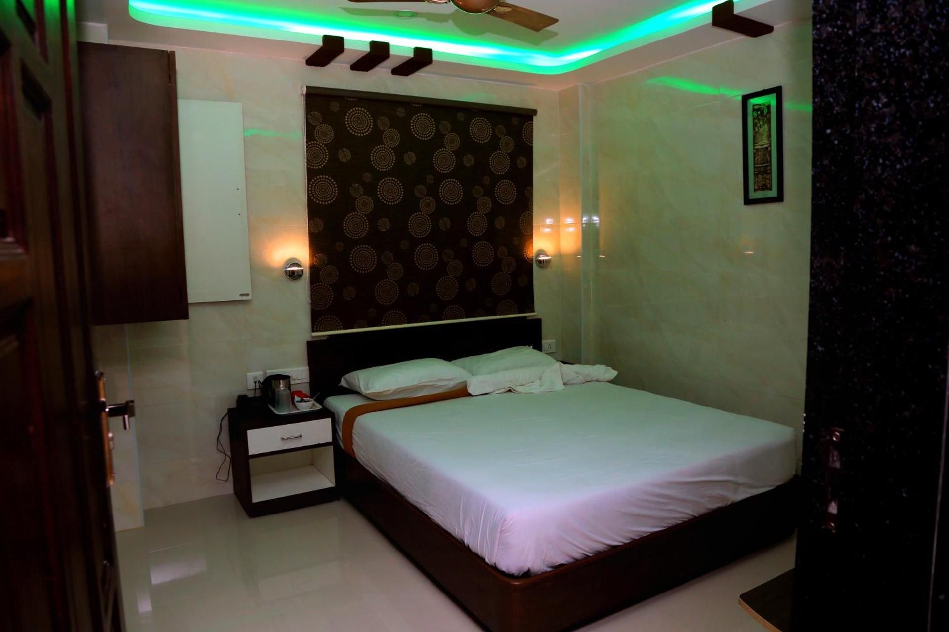 Sri Maharaja Residency Elite Room 3