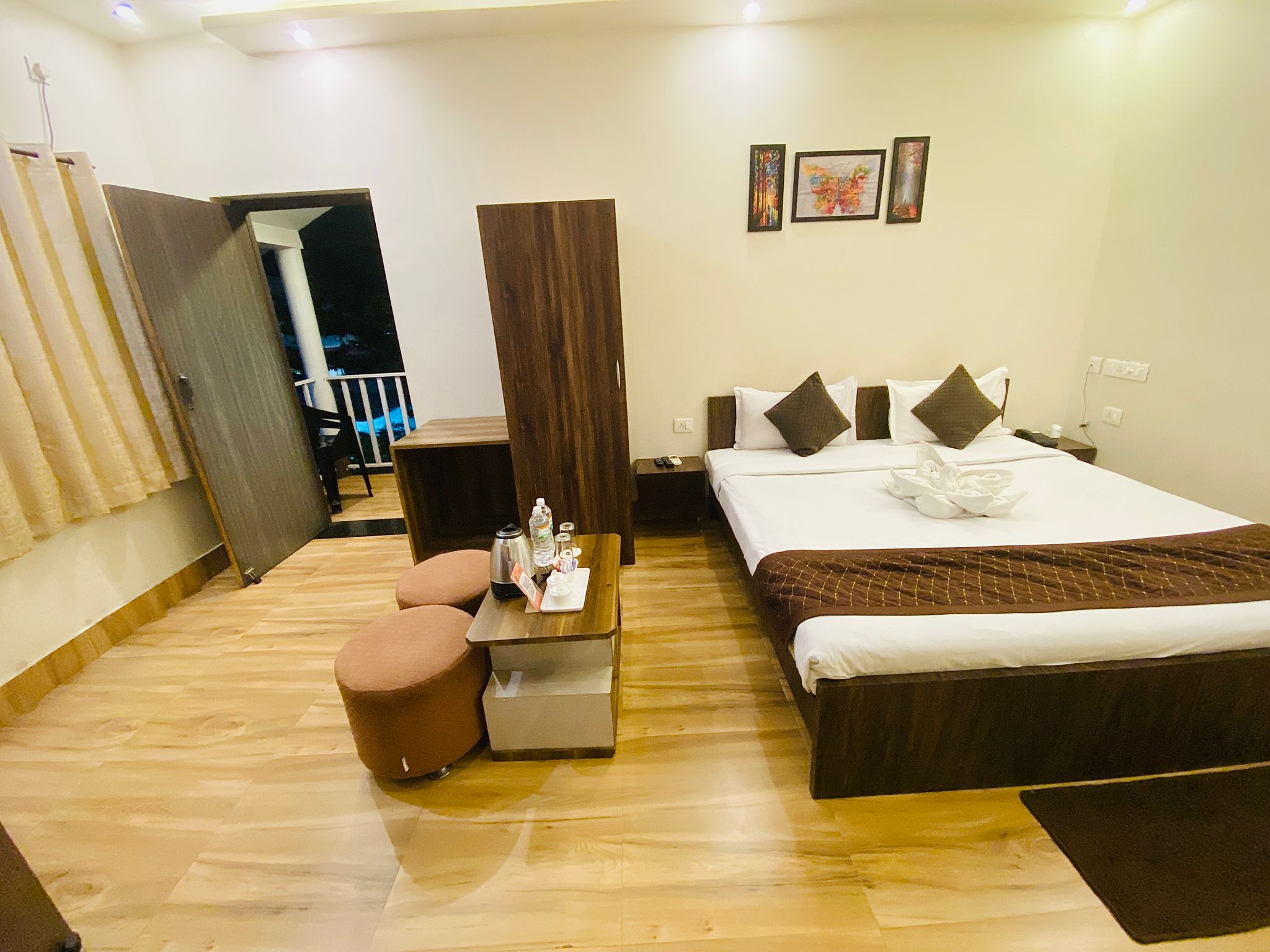 The Cristallo Resort Deluxe Room 4