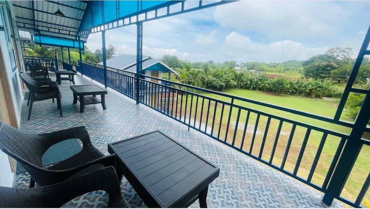 MGM Whispering Wind's Yelagiri Cottage - King Size & Sofa Bed - Sitout 4