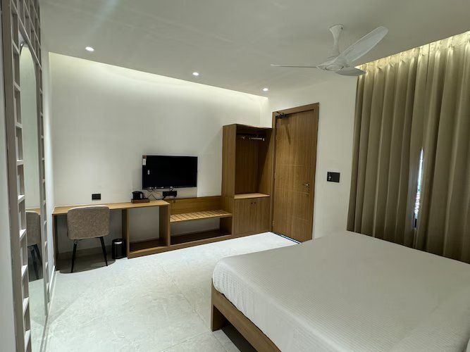Aura Luxe Rooms