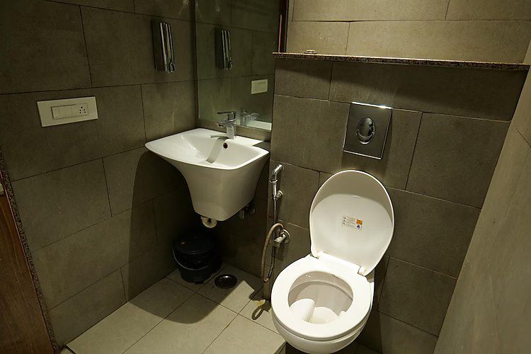 Hotel Galaxy Inn Standard Room 2