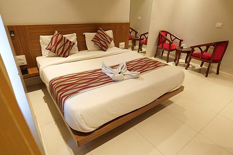 Hotel Galaxy Inn Luxury Room