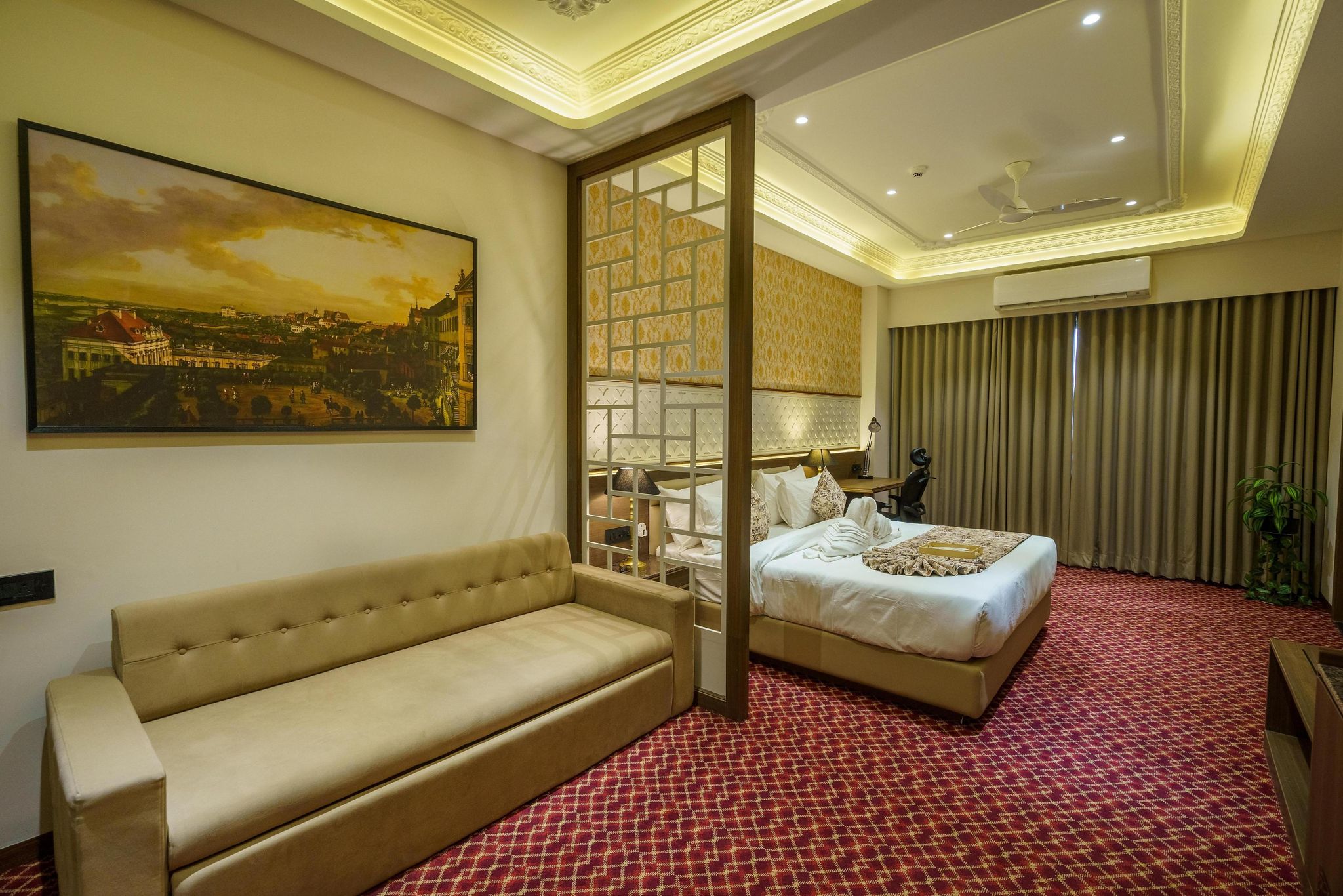 Maharaja Suite
