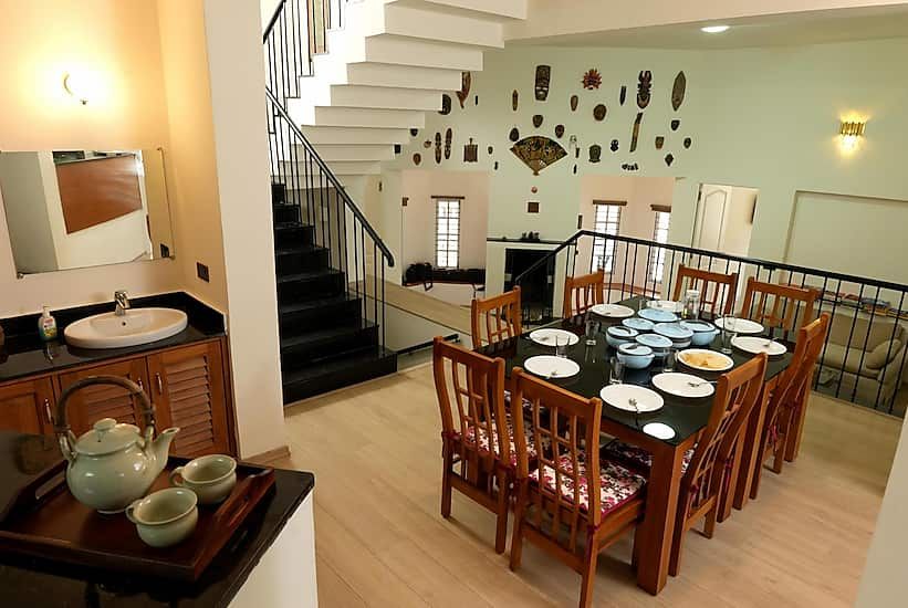 Food & Dining