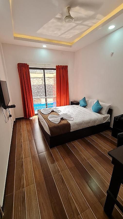 Deluxe Double Non A/c