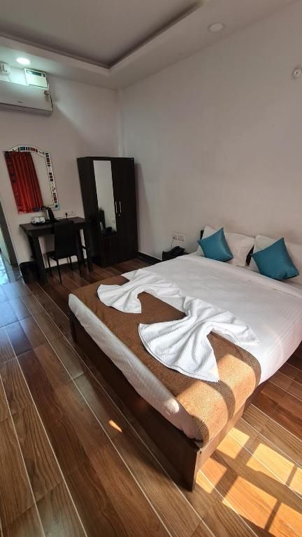 Bellagio Baga LLP Deluxe Double Non A/c 5