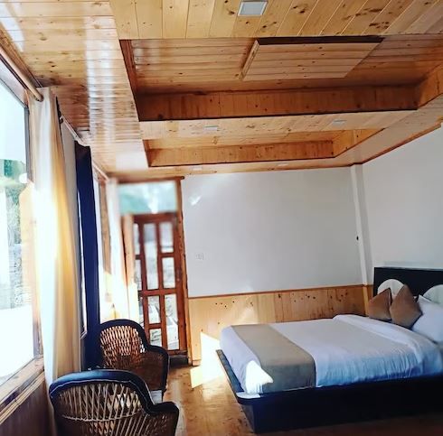 Deluxe room with Garden and Forest View