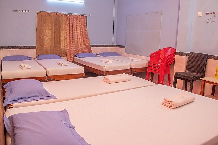 Six Bed Non AC Room