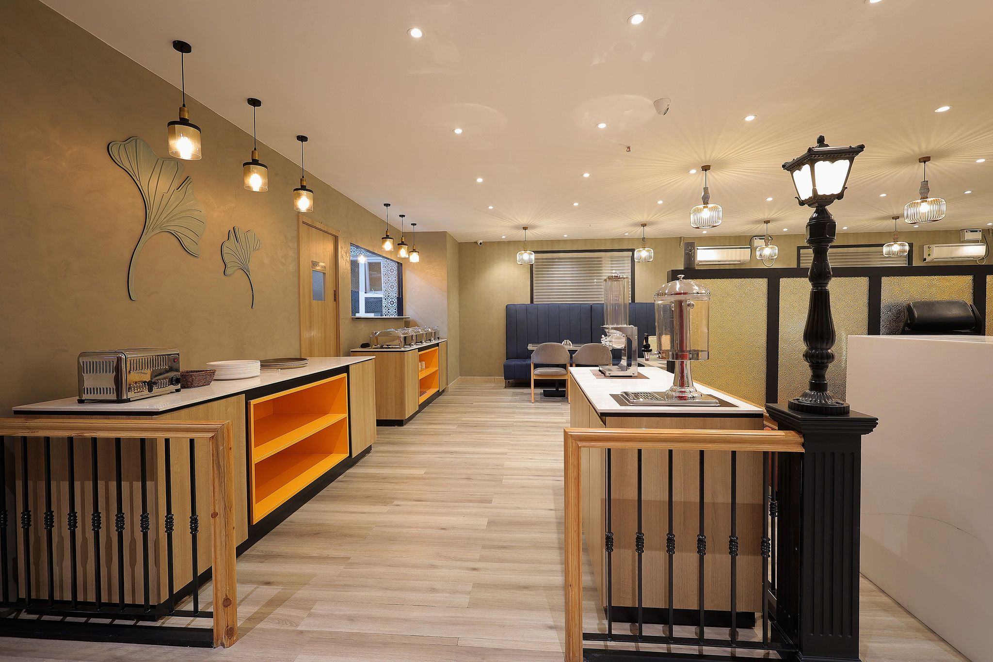 Food & Dining