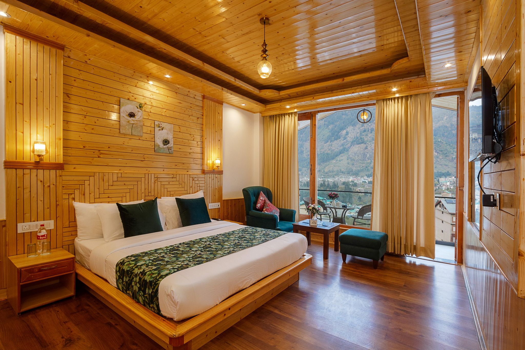 Honeymoon Suite 