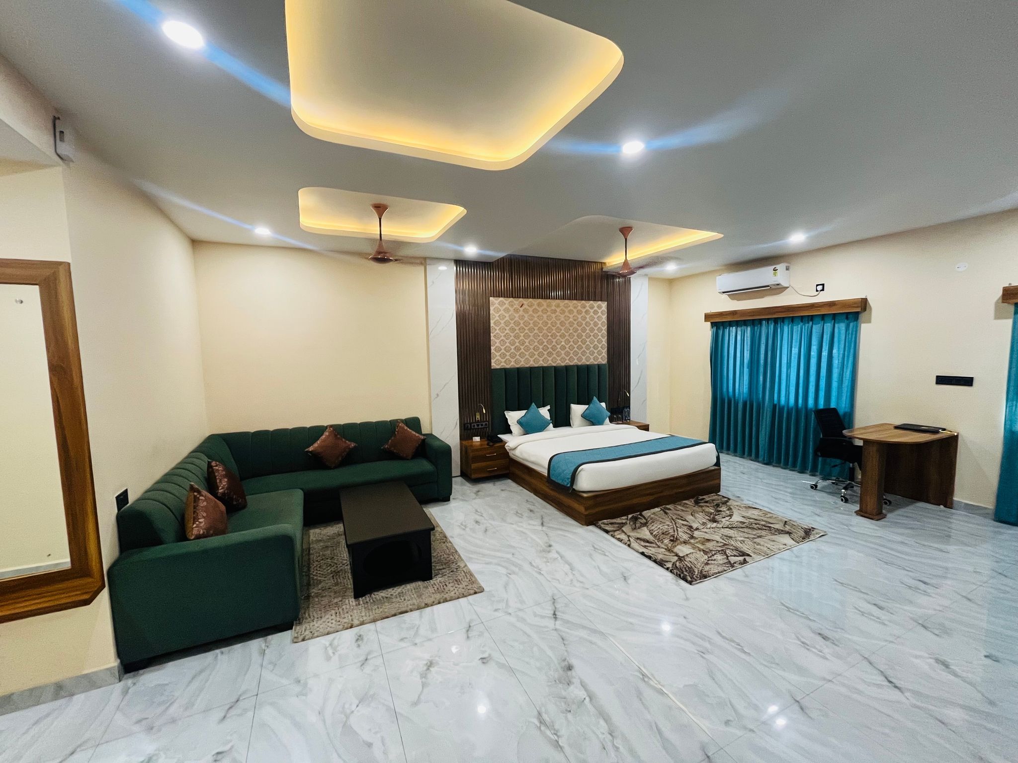 Harsh Garden Executive Room