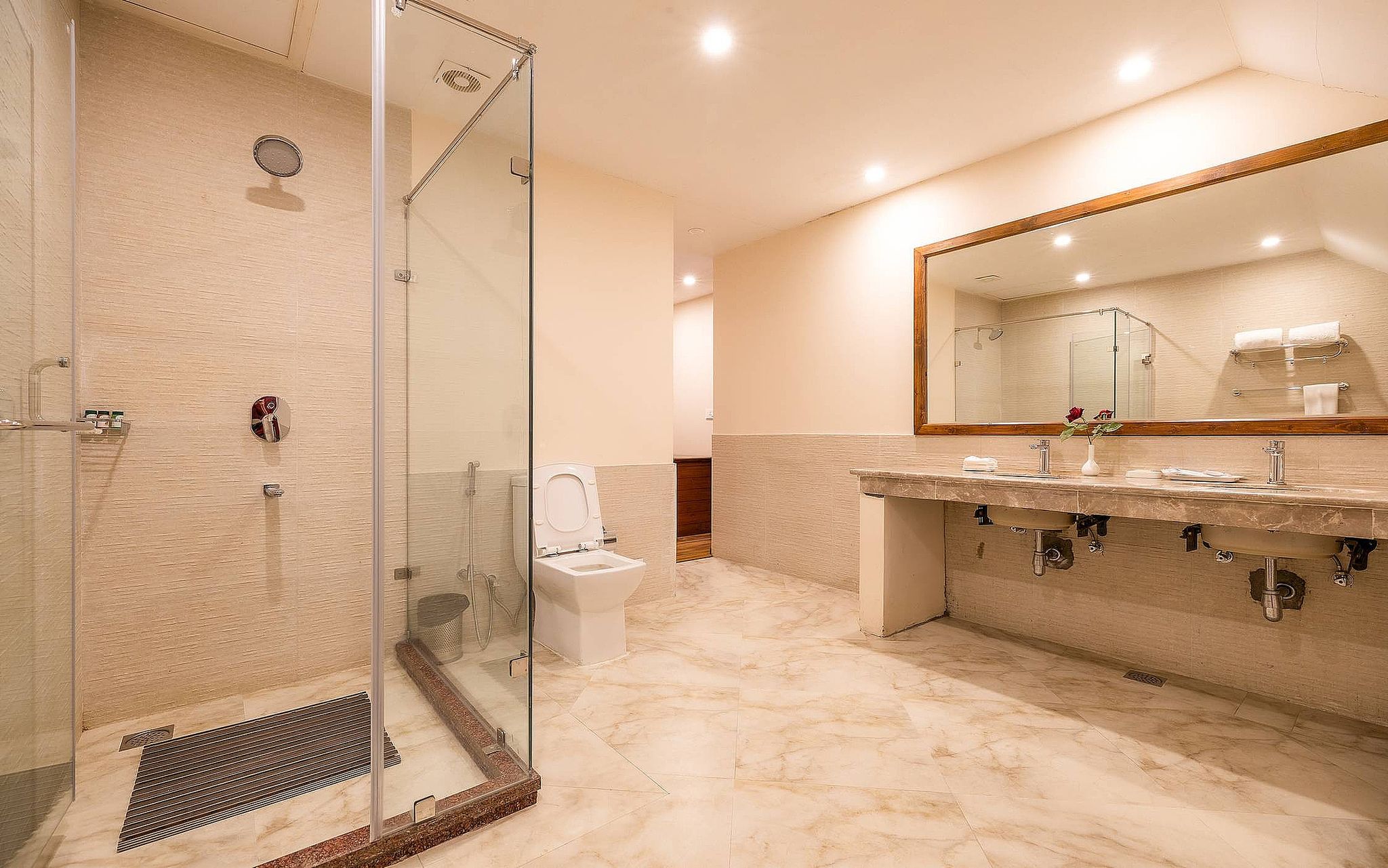 Xclusiv Room
