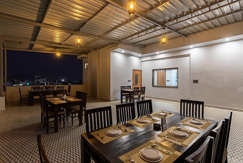 Vaibhavya Hotel & Restaurant