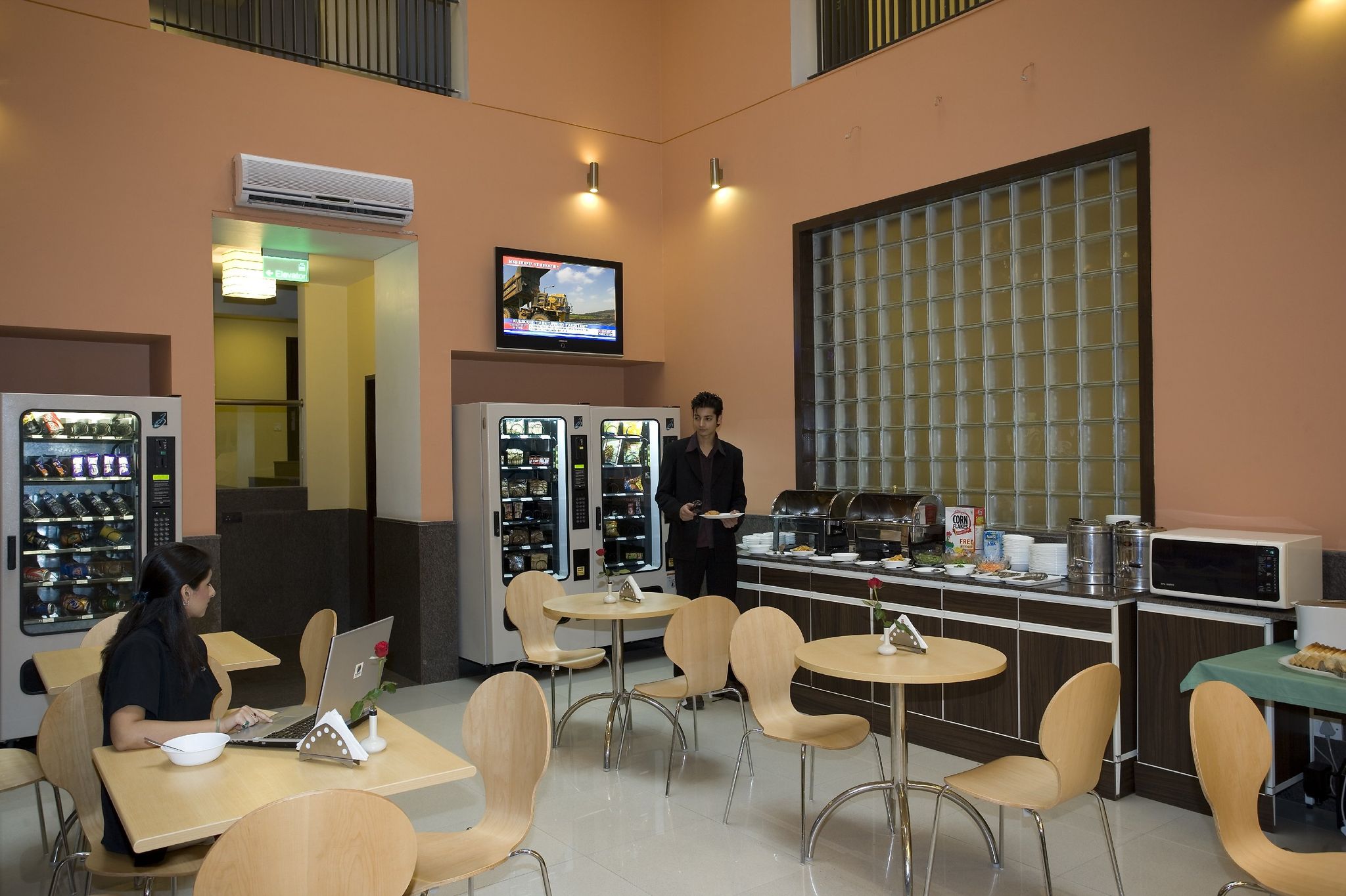 Food & Dining