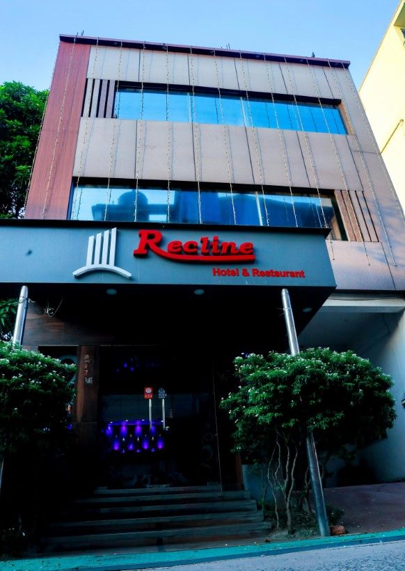 Recline Hotel and Restaurant Kolkata