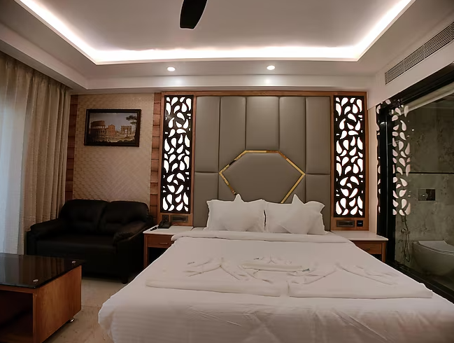 AGM Grand Hotel and Spa Classic Room 4