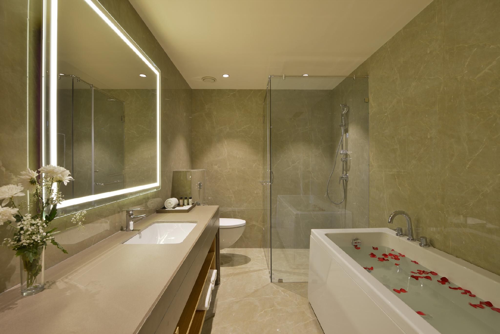 Executive Suite City View