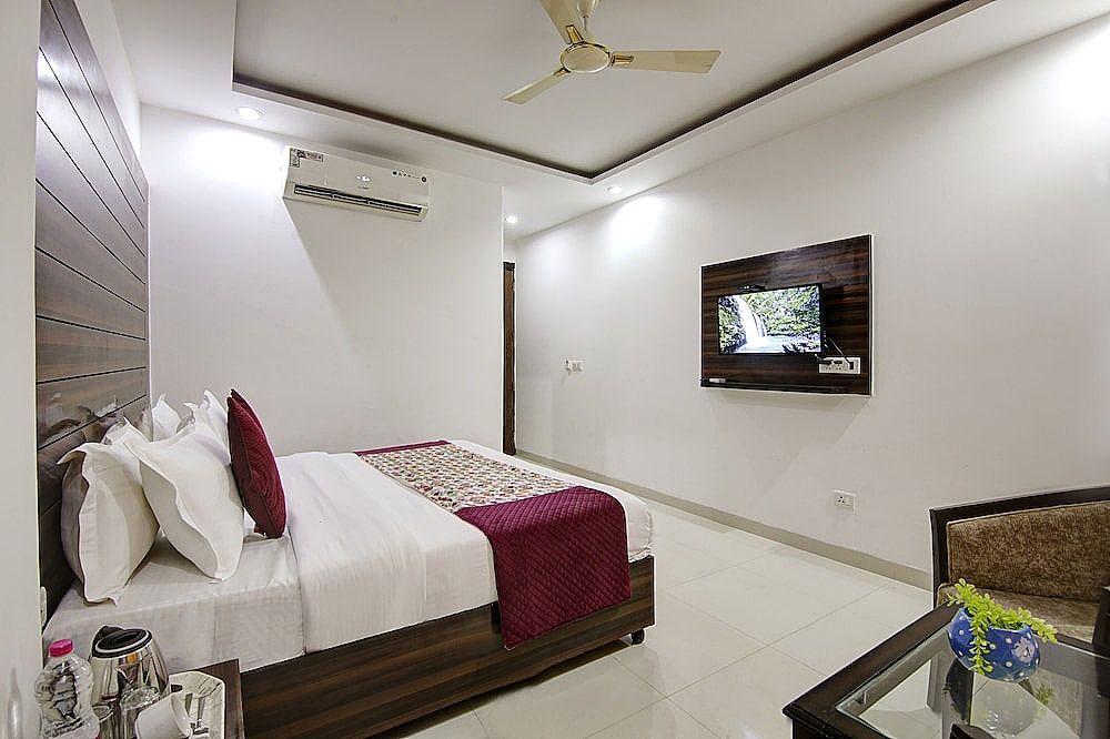 Hotel Chanakya Inn Classic Double Room 11
