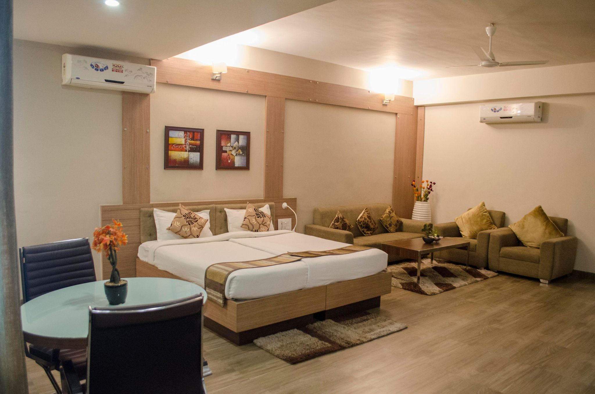 Suite Exclusive Room with Work Desk