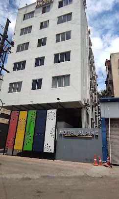 Hotel Alpine, Pune
