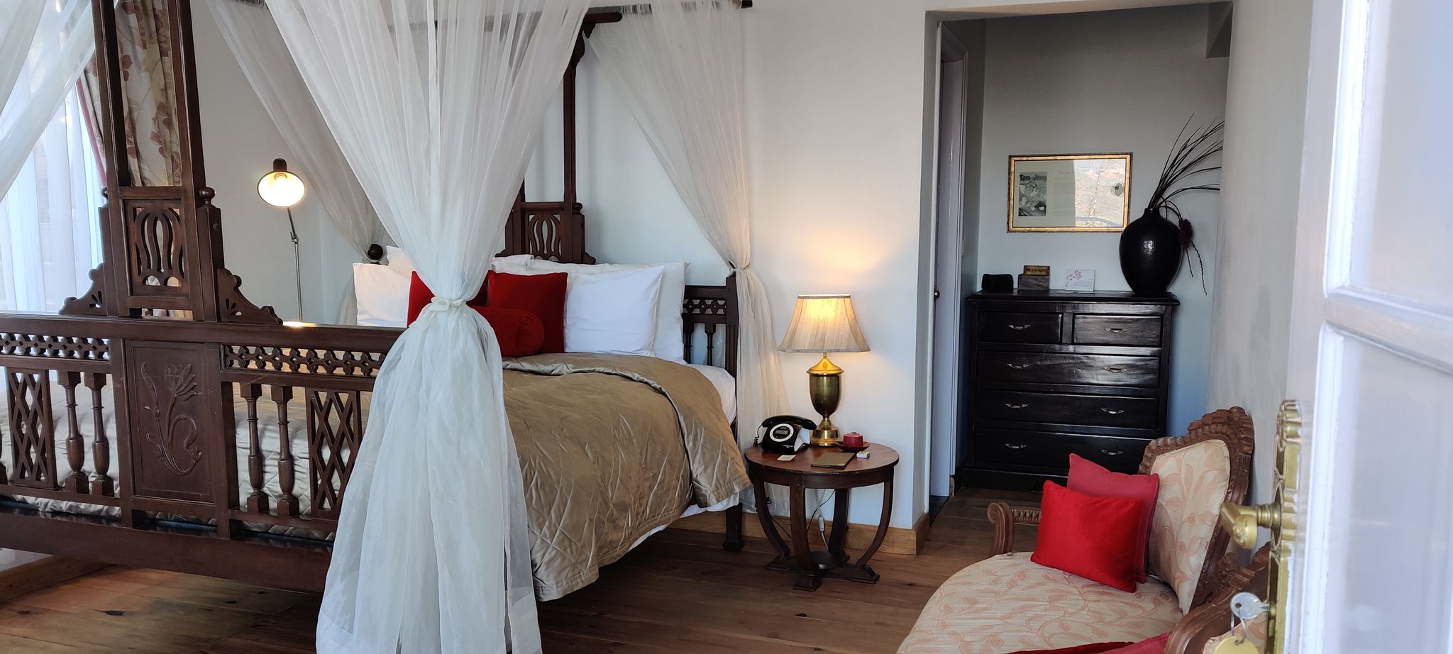Te Aroha By Shervani Premium Room 4