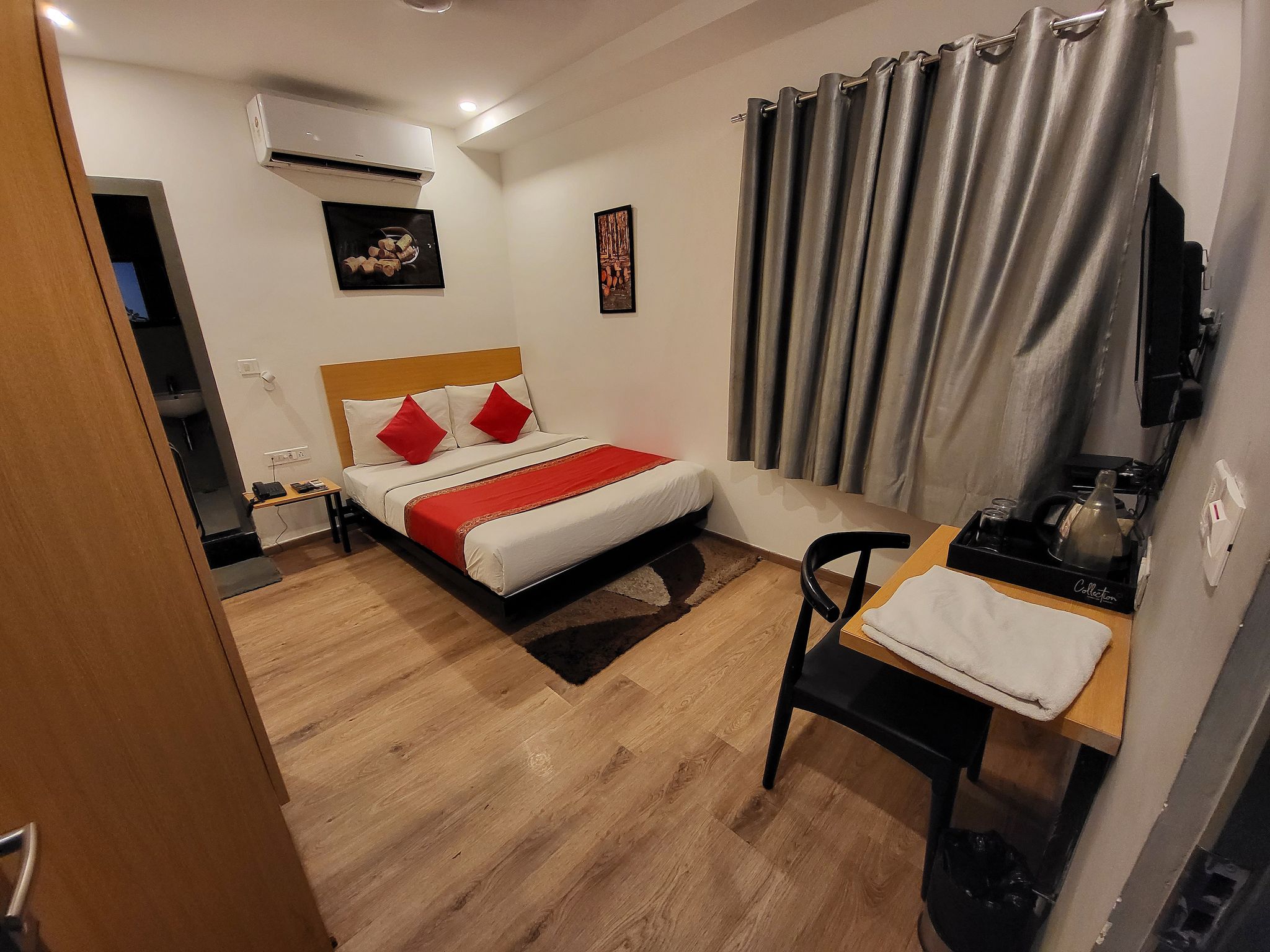 Deluxe Room with Balcony