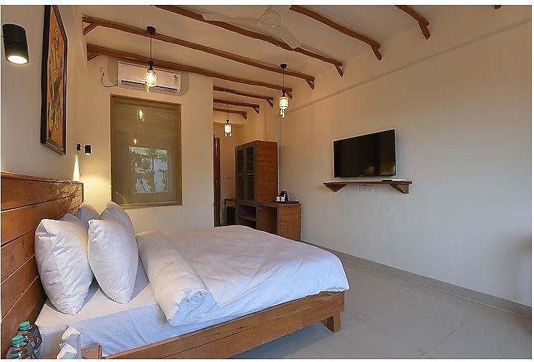 Super Deluxe Room with Mountain View