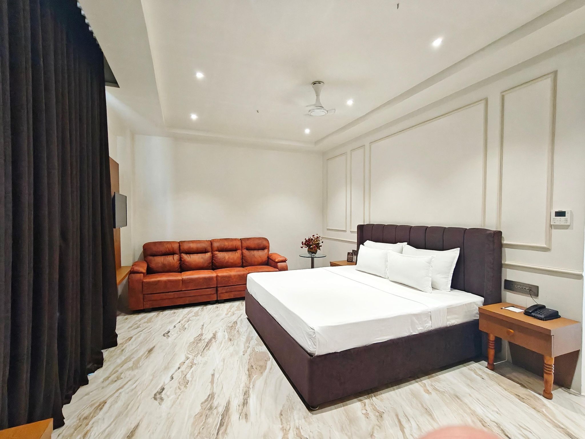 Crown Premium Room with Balcony