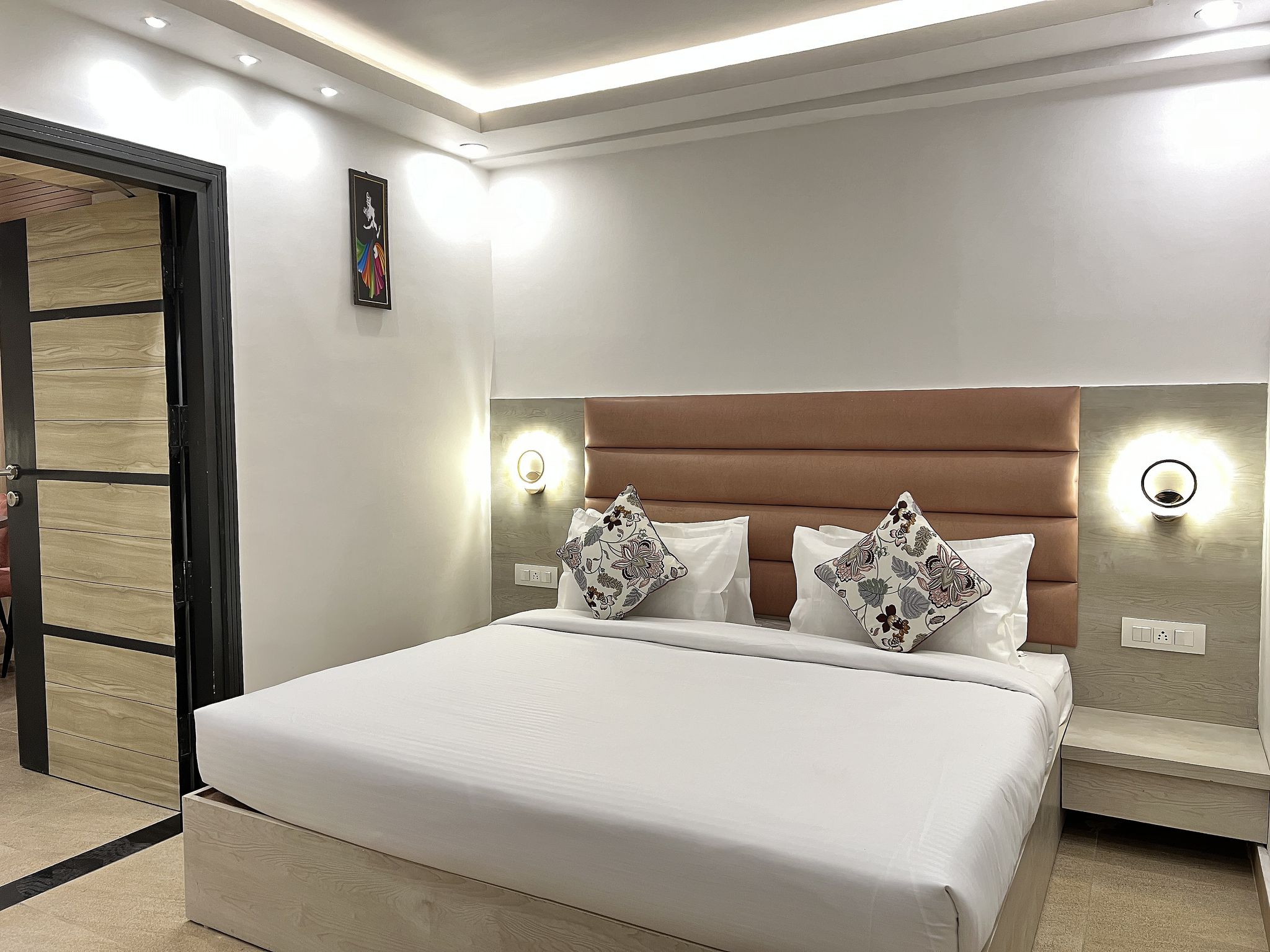 Wabi Sabi Stays Pride Inn Pinewood Economy