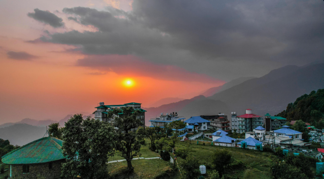 Aliza Inn And Suites By SRS Hotels