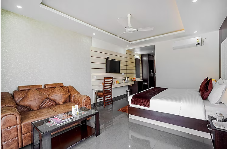 Aliza Premium Rooms Dhauladhar View with Private Balcony