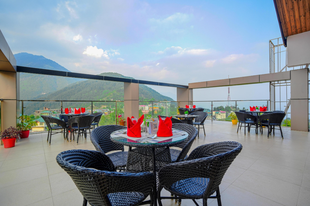 Aliza Inn And Suites By SRS Hotels