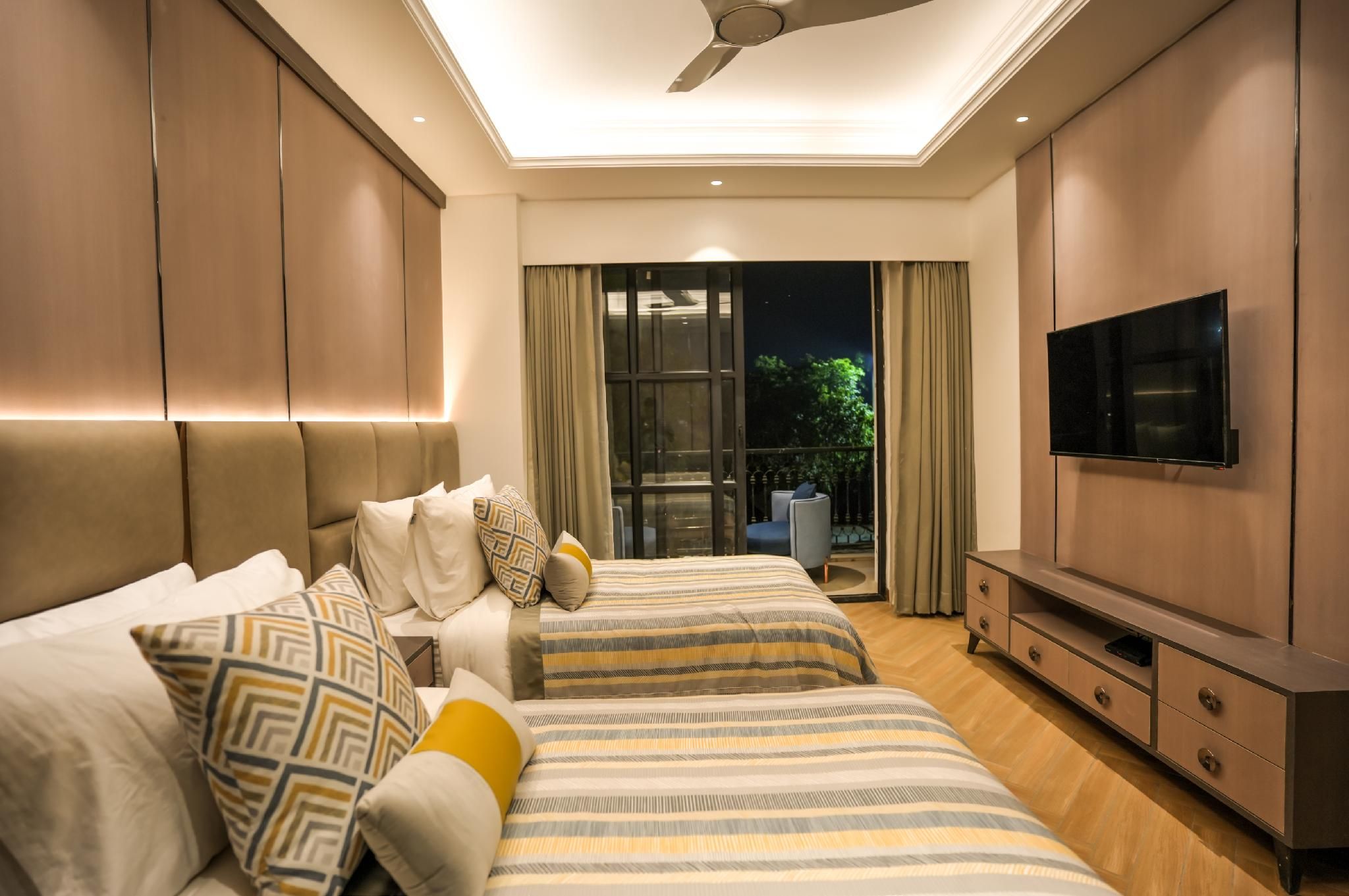 Corporate Twin, Guest room, 2 Twin/Single Bed(s), City view