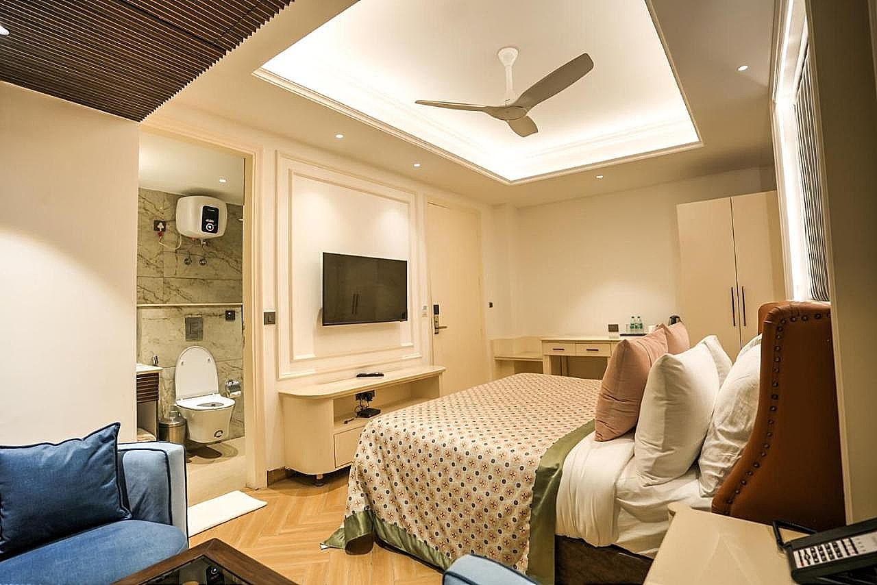 Luxury Room - King Bed