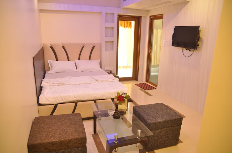 AC Four Bed Family Room