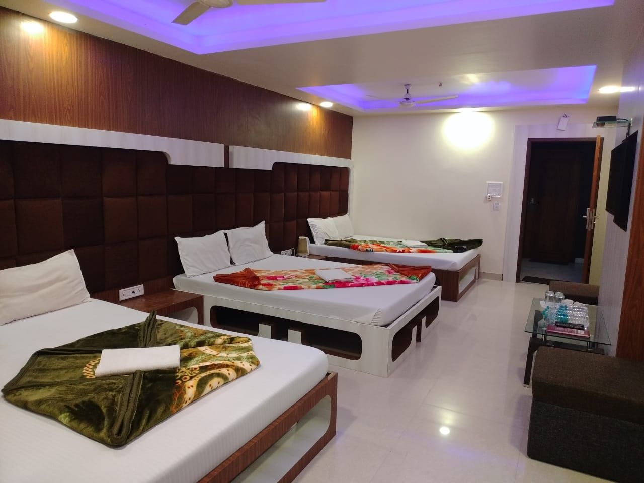 Hotel Blue Waves Normal AC Room